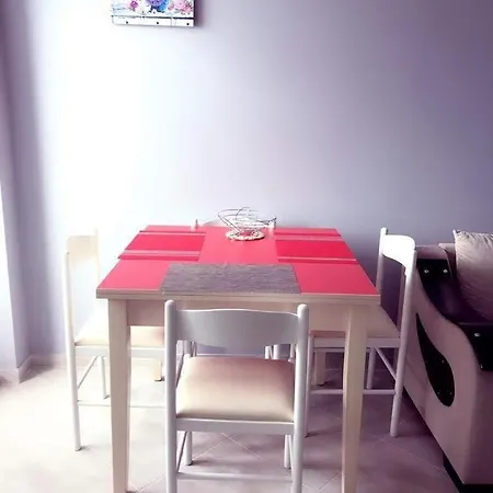 Red Sunset Apartment