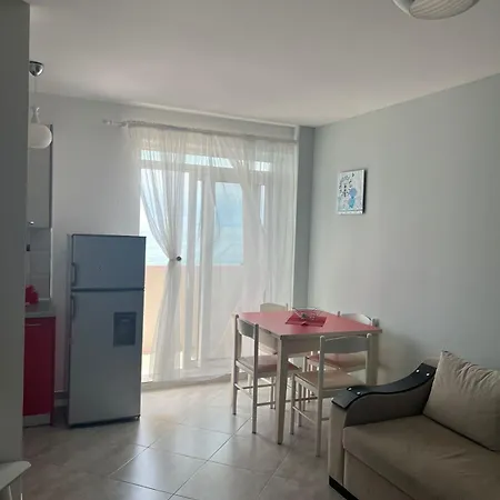 Red Sunset Apartmán Himarë