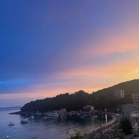 Red Sunset * Himare